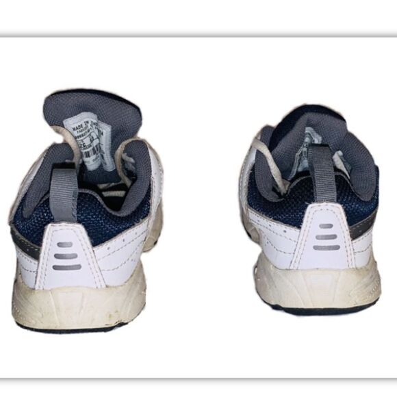 Boys Nike Advantage Runner shoes size 7c - Picture 4 of 6